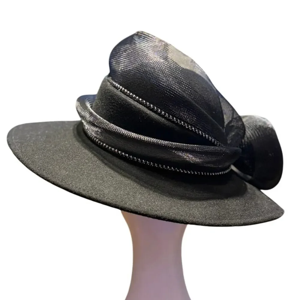 Black Felt Swinger Hat with Crinoline Trim by Swan Hat Co, New York Vintage - Picture 5 of 6